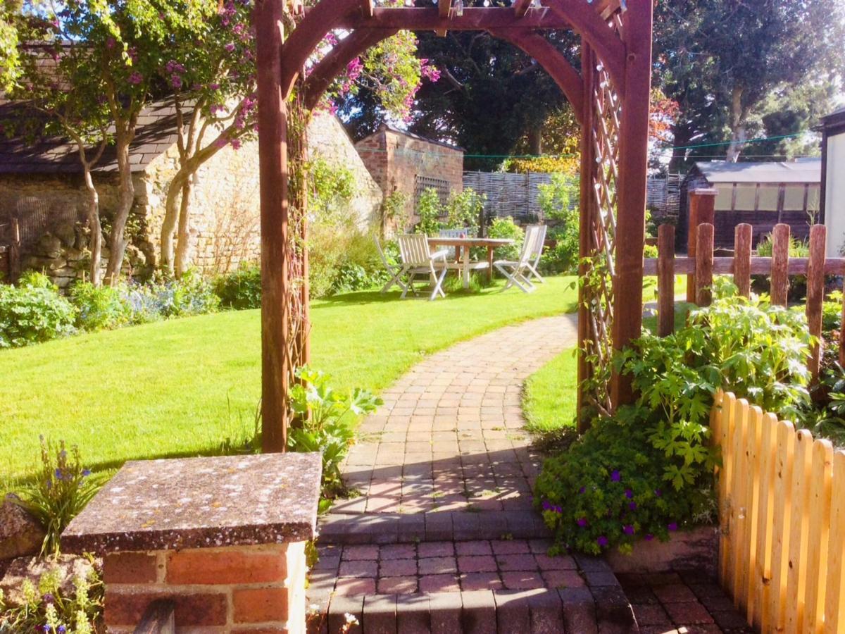 Virginia Cottage Bulwick Esterno foto